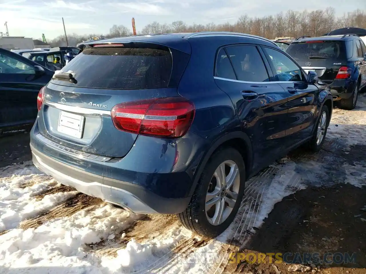 4 Photograph of a damaged car WDCTG4GB2KJ621934 MERCEDES-BENZ GLA-CLASS 2019