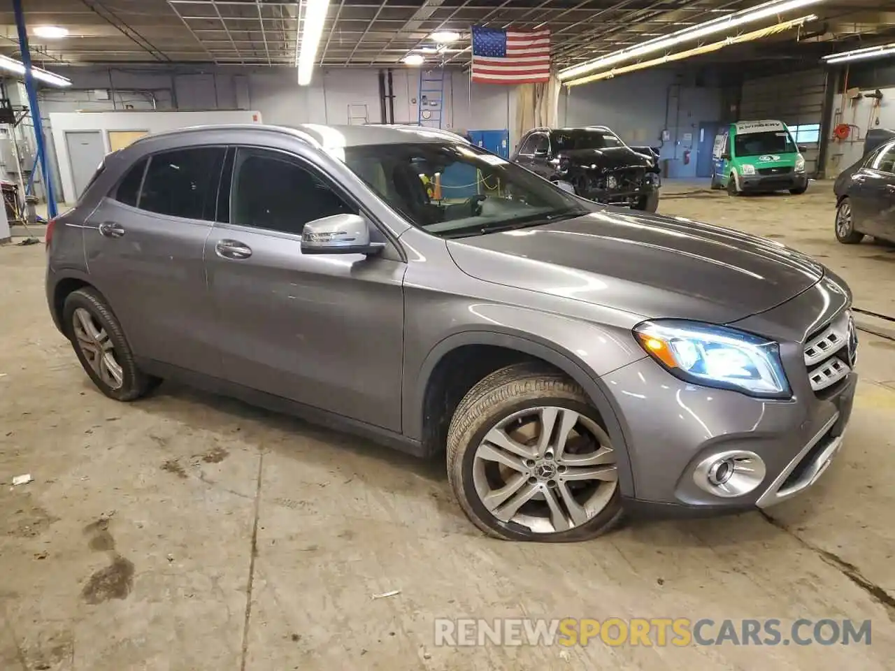 4 Photograph of a damaged car WDCTG4GB3KJ594176 MERCEDES-BENZ GLA-CLASS 2019