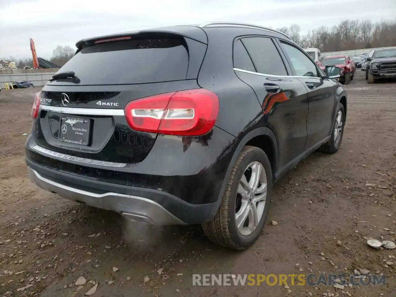 4 Photograph of a damaged car WDCTG4GB3KJ631808 MERCEDES-BENZ GLA-CLASS 2019