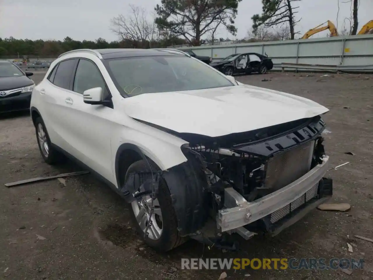 1 Photograph of a damaged car WDCTG4GB4KU019373 MERCEDES-BENZ GLA-CLASS 2019