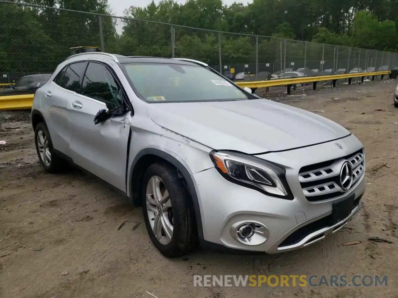 1 Photograph of a damaged car WDCTG4GB5KJ582045 MERCEDES-BENZ GLA-CLASS 2019