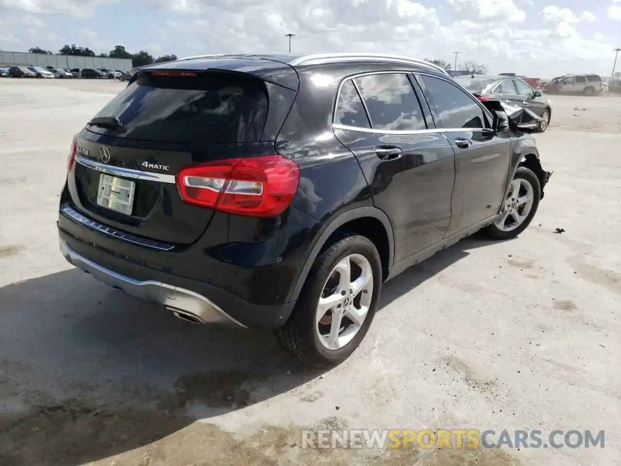 4 Photograph of a damaged car WDCTG4GB5KJ630529 MERCEDES-BENZ GLA-CLASS 2019