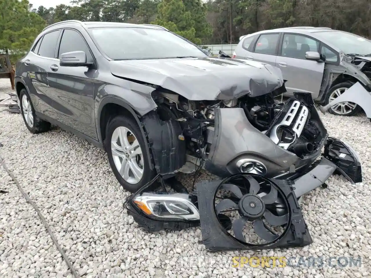 1 Photograph of a damaged car WDCTG4GB5KJ635746 MERCEDES-BENZ GLA-CLASS 2019