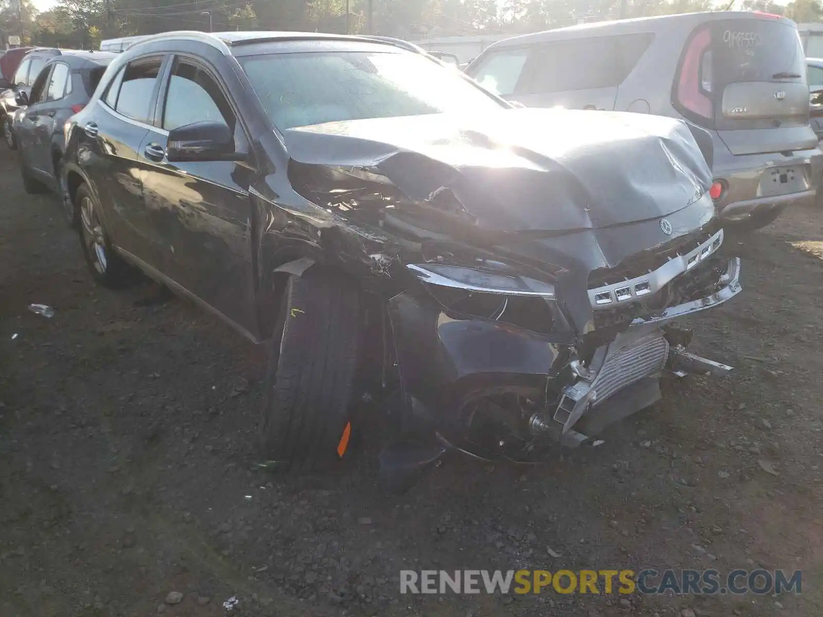 1 Photograph of a damaged car WDCTG4GB5KU017079 MERCEDES-BENZ GLA-CLASS 2019