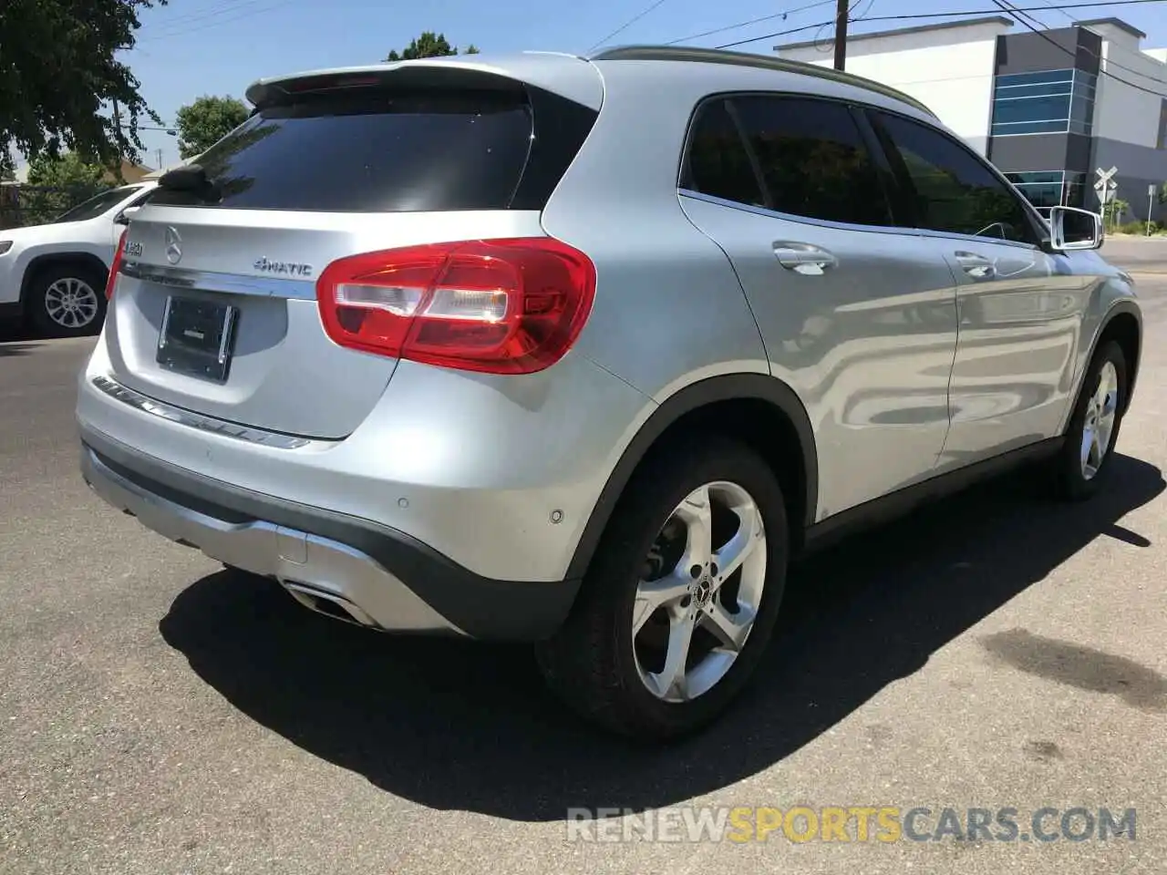 4 Photograph of a damaged car WDCTG4GB5KU020029 MERCEDES-BENZ GLA-CLASS 2019