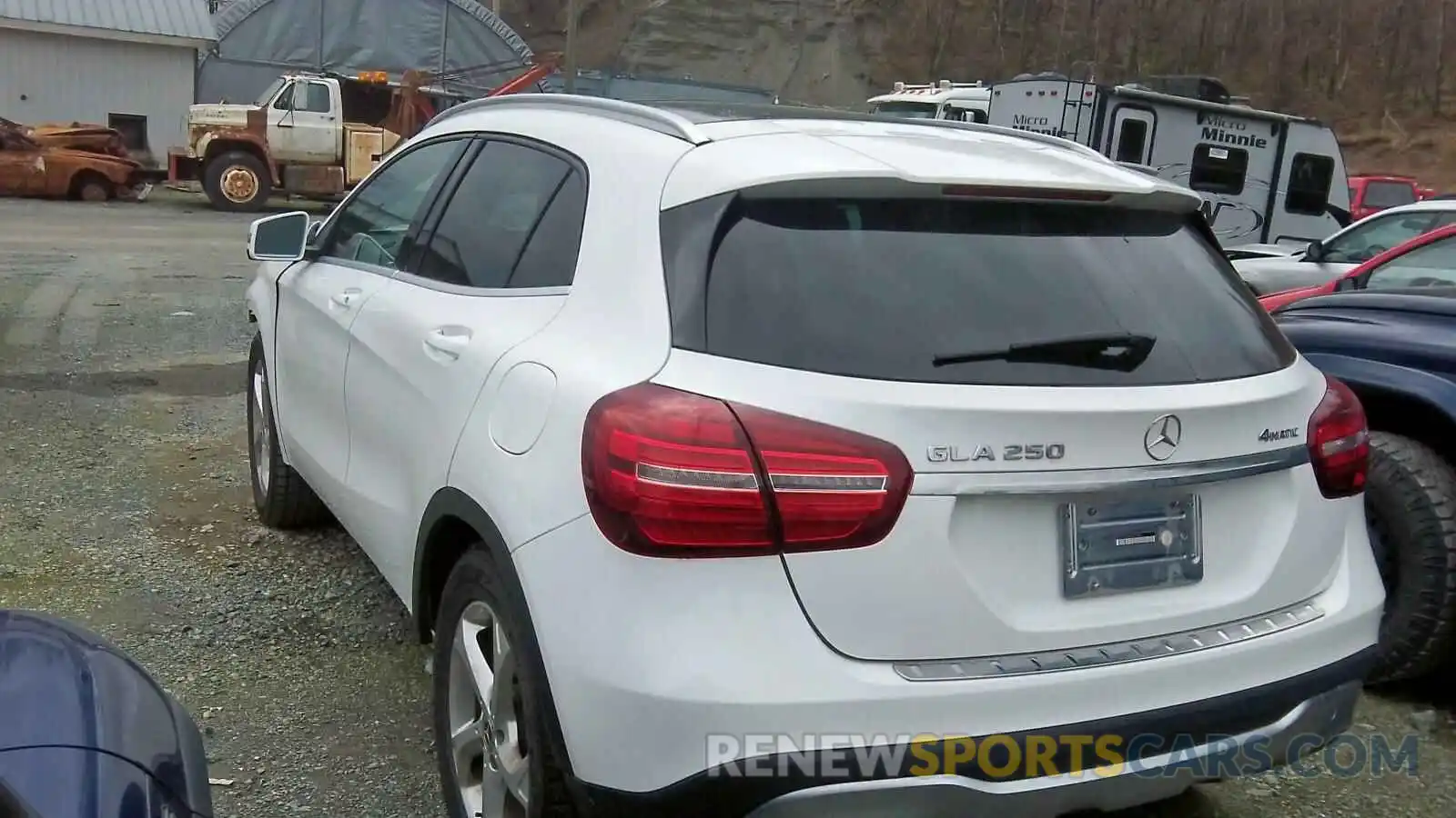 3 Photograph of a damaged car WDCTG4GB6KJ553802 MERCEDES-BENZ GLA-CLASS 2019