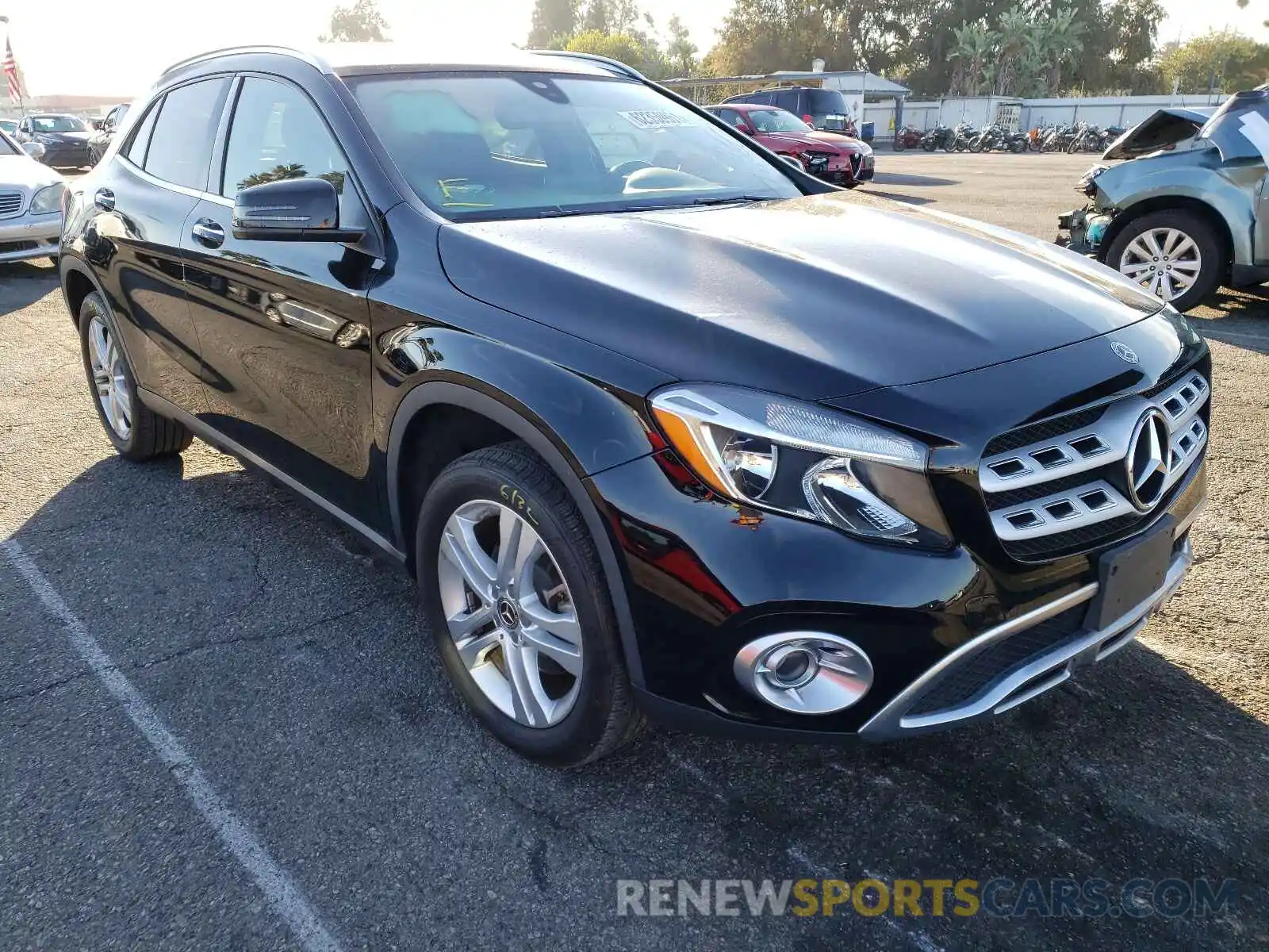 1 Photograph of a damaged car WDCTG4GB6KJ584970 MERCEDES-BENZ GLA-CLASS 2019