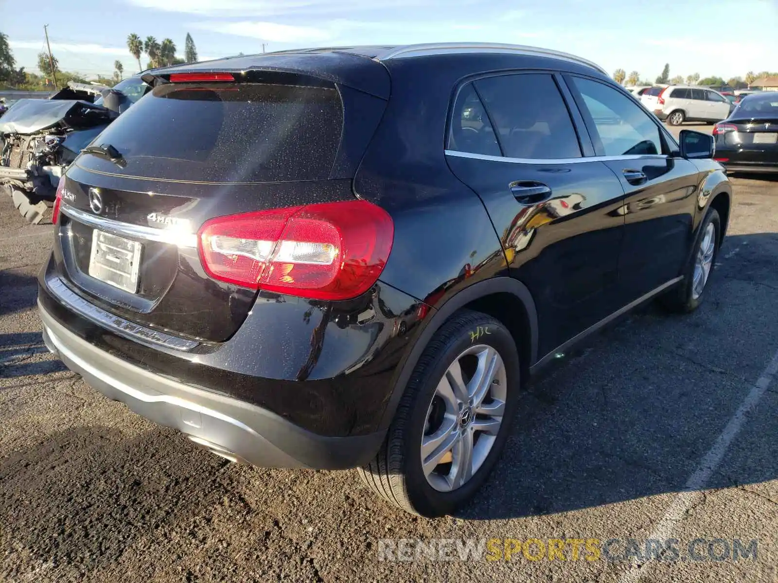 4 Photograph of a damaged car WDCTG4GB6KJ584970 MERCEDES-BENZ GLA-CLASS 2019