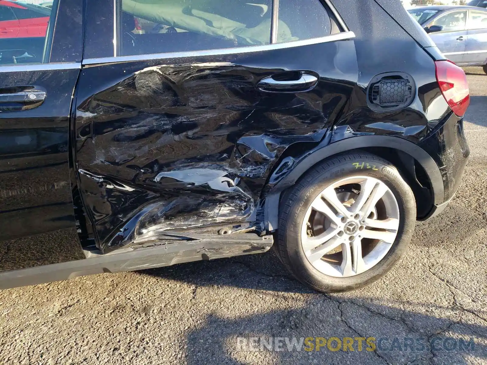 9 Photograph of a damaged car WDCTG4GB6KJ584970 MERCEDES-BENZ GLA-CLASS 2019