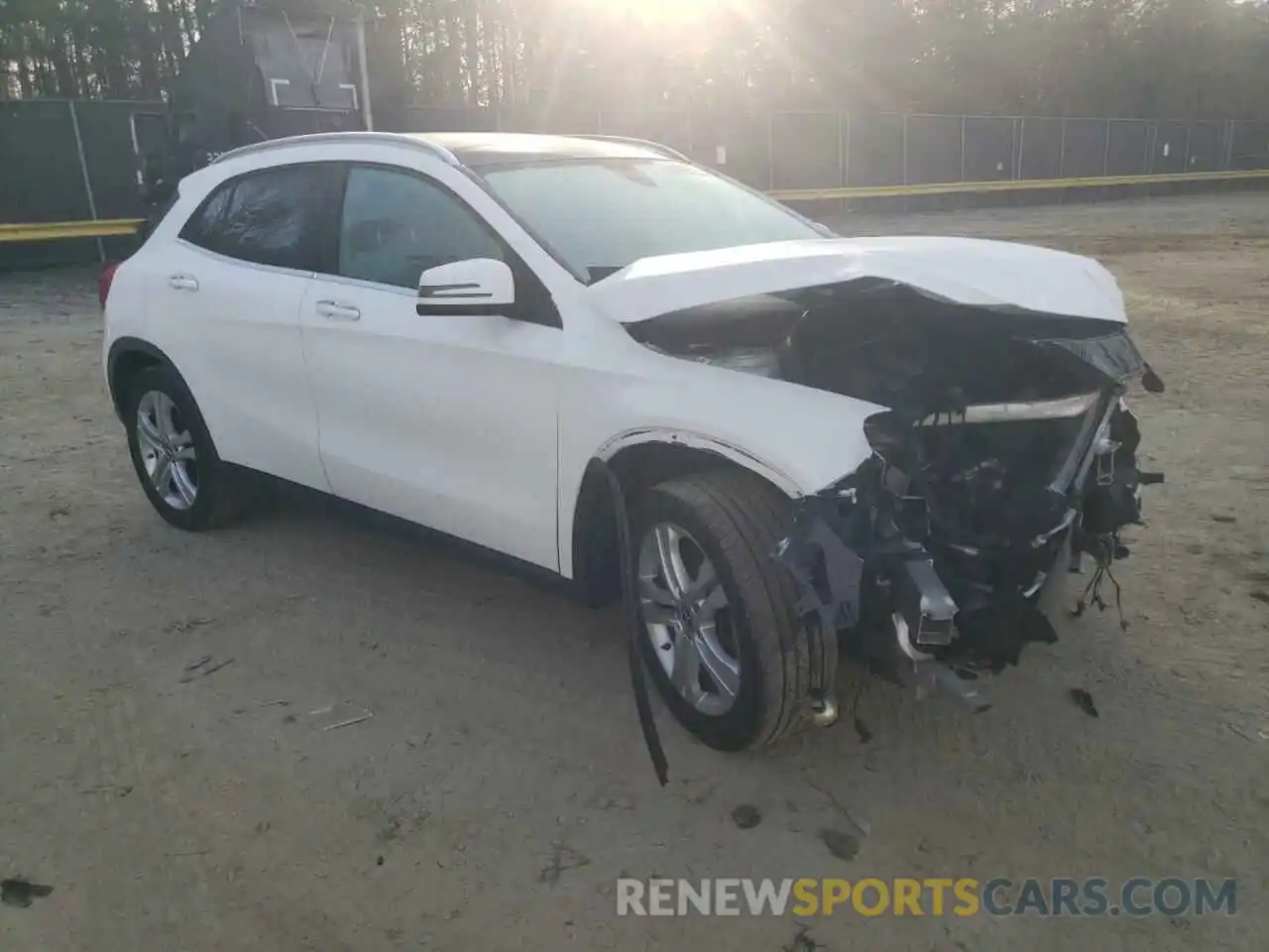 4 Photograph of a damaged car WDCTG4GB6KU017561 MERCEDES-BENZ GLA-CLASS 2019