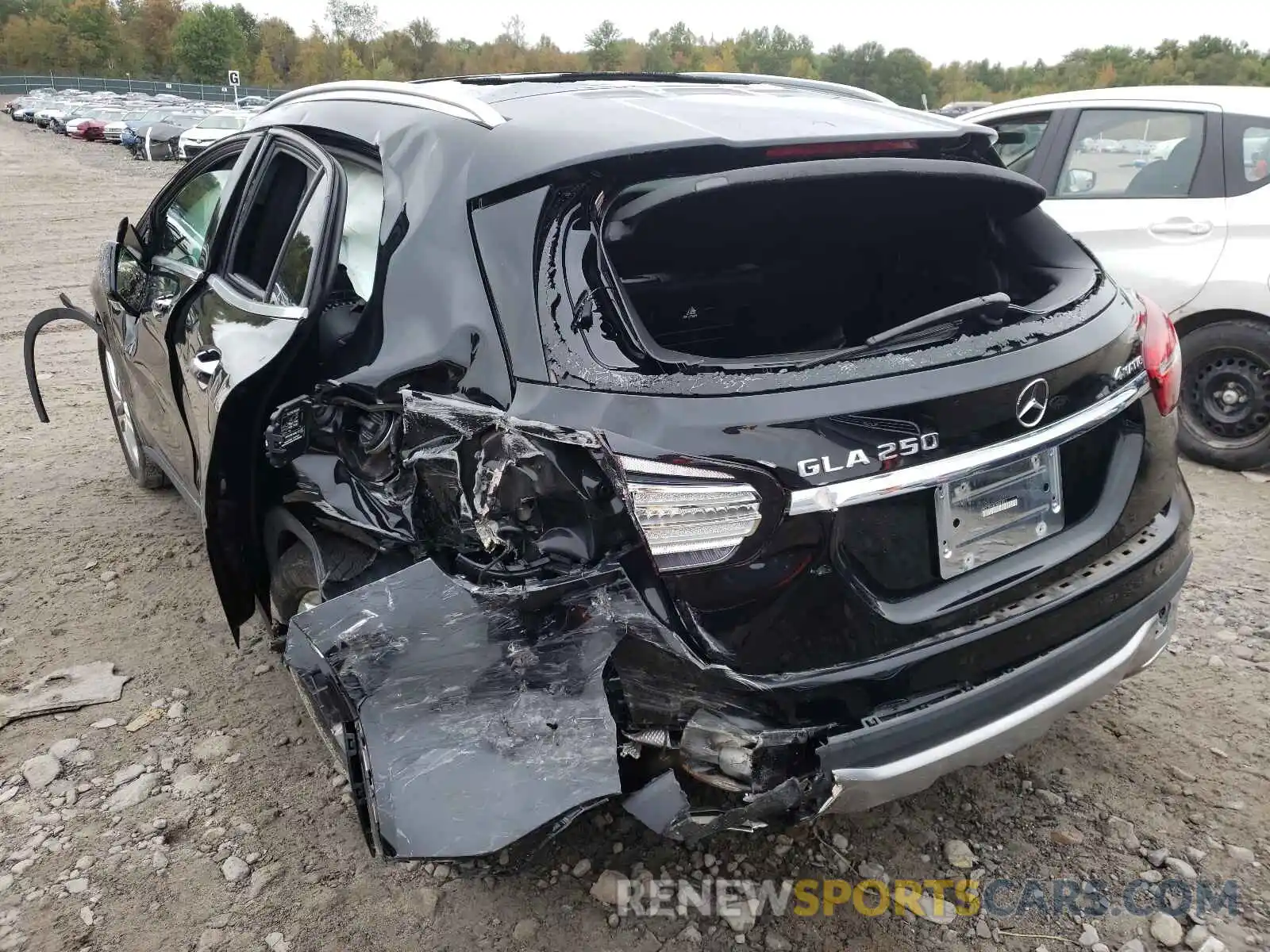 3 Photograph of a damaged car WDCTG4GB7KU011901 MERCEDES-BENZ GLA-CLASS 2019