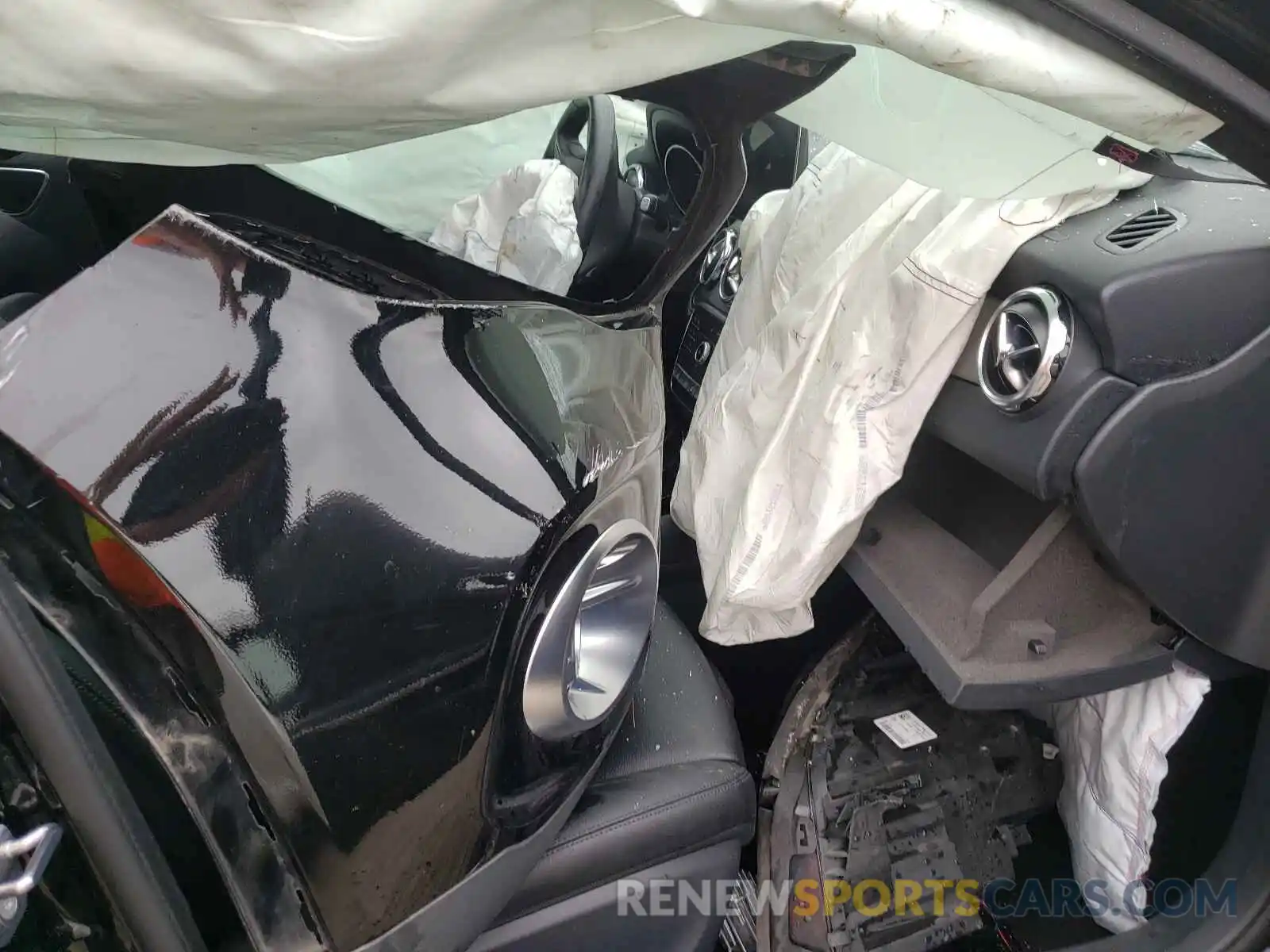 5 Photograph of a damaged car WDCTG4GB7KU011901 MERCEDES-BENZ GLA-CLASS 2019