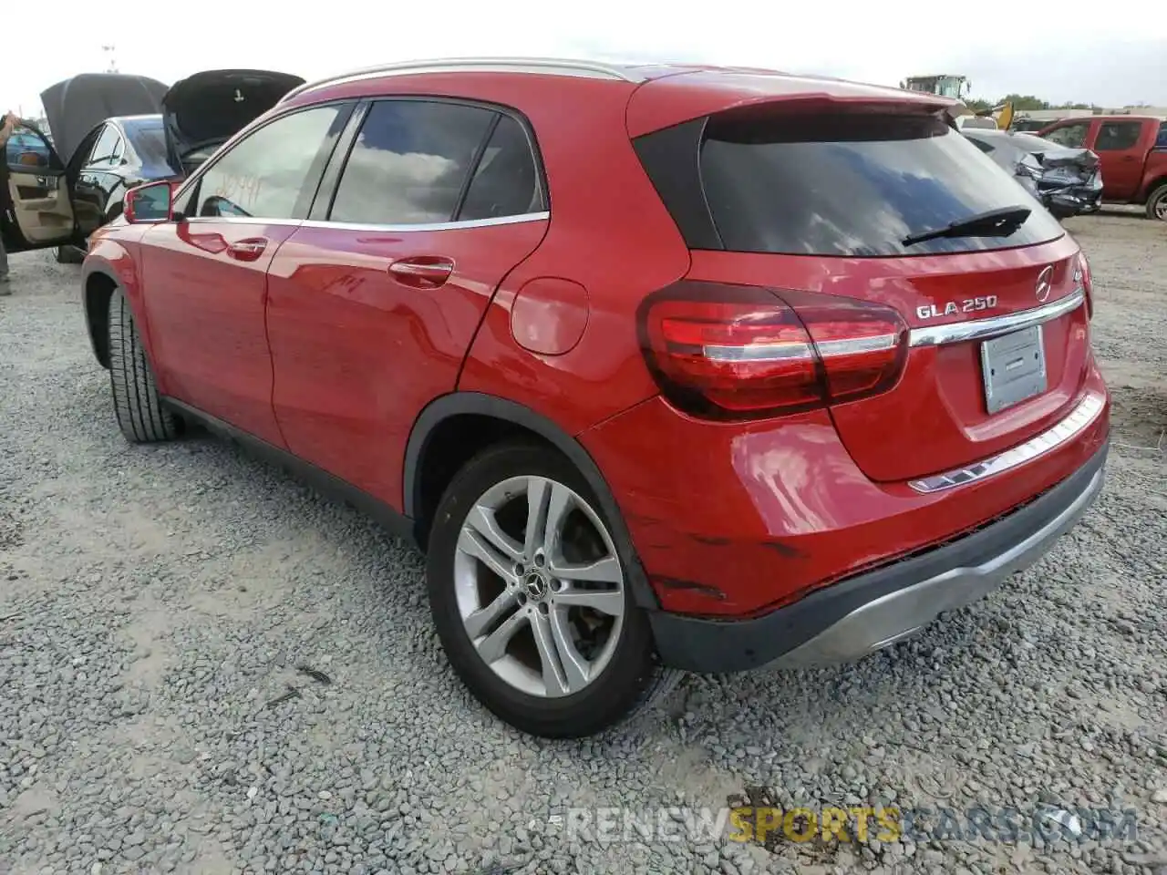 3 Фотография поврежденного автомобиля WDCTG4GB8KJ549346 MERCEDES-BENZ GLA-CLASS 2019