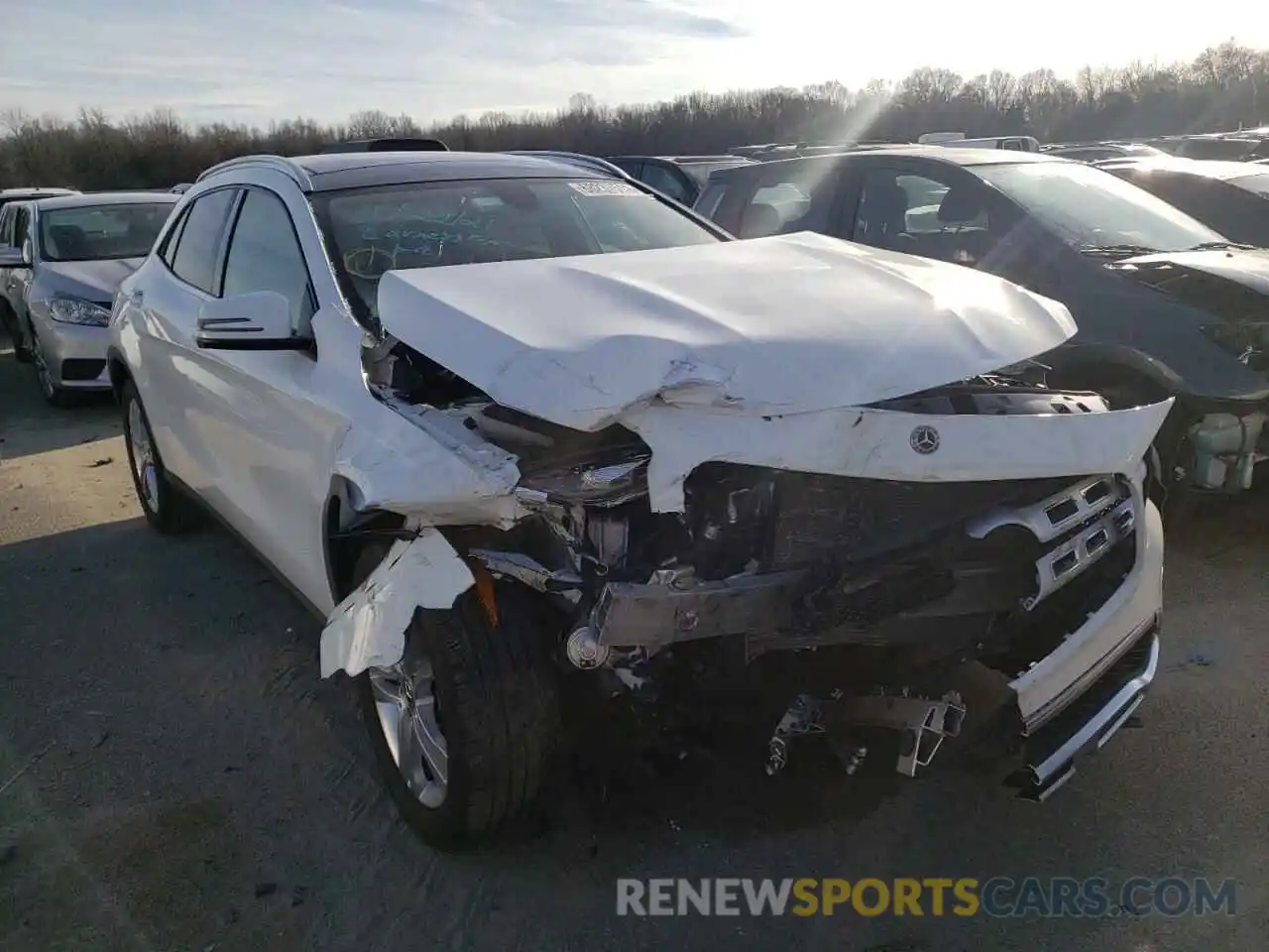 1 Photograph of a damaged car WDCTG4GB8KJ587322 MERCEDES-BENZ GLA-CLASS 2019