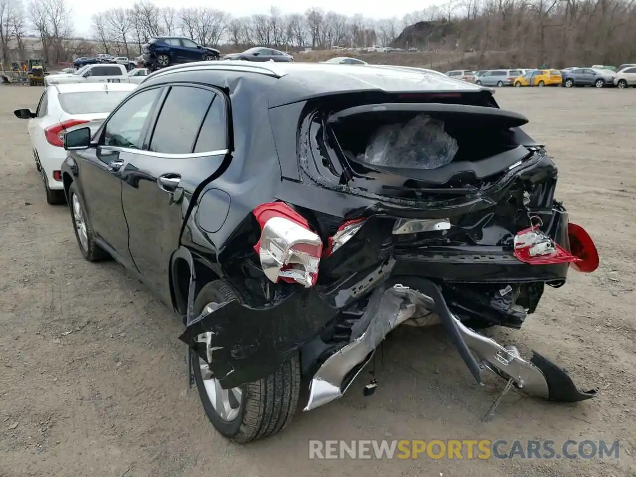 3 Photograph of a damaged car WDCTG4GB9KJ552417 MERCEDES-BENZ GLA-CLASS 2019