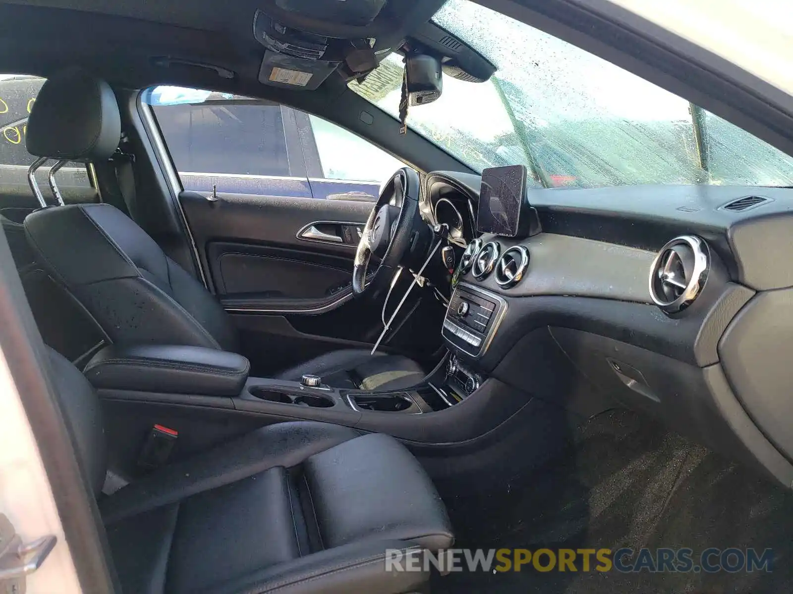 5 Photograph of a damaged car WDCTG4GB9KJ602202 MERCEDES-BENZ GLA-CLASS 2019