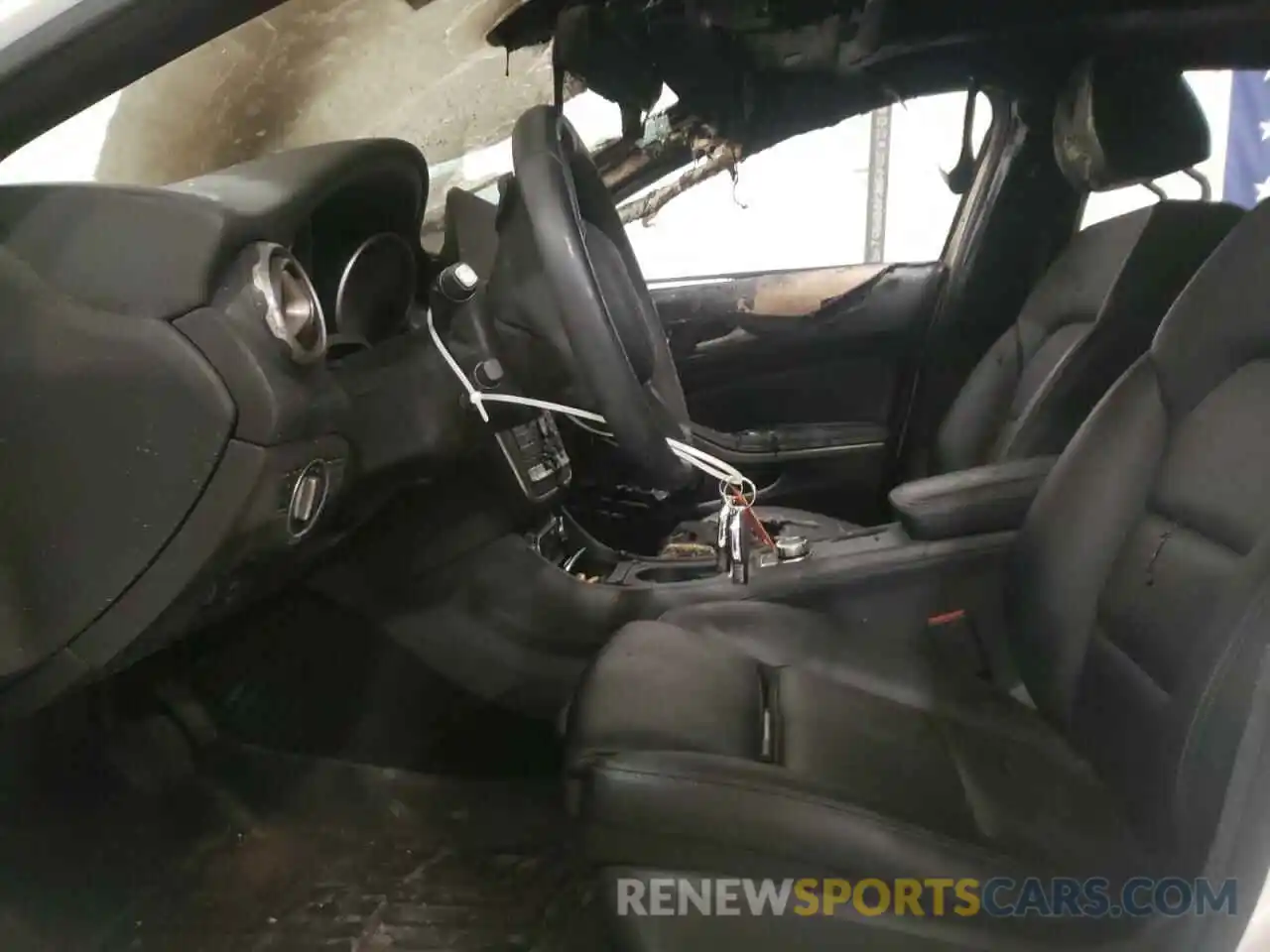 5 Photograph of a damaged car WDCTG4GB9KU009180 MERCEDES-BENZ GLA-CLASS 2019