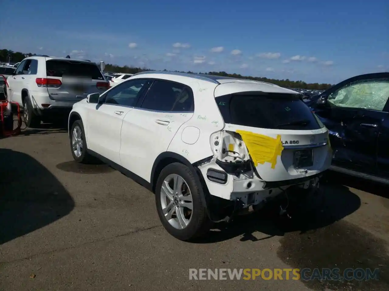 3 Photograph of a damaged car WDCTG4GB9KU012600 MERCEDES-BENZ GLA-CLASS 2019