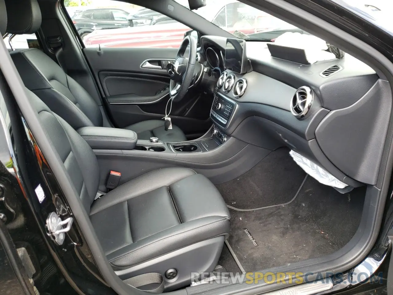 5 Photograph of a damaged car WDCTG4GB9KU017800 MERCEDES-BENZ GLA-CLASS 2019