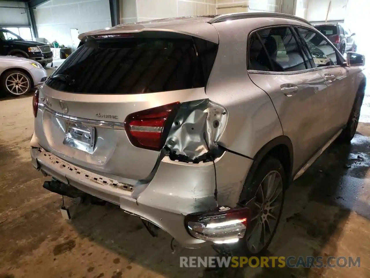 4 Photograph of a damaged car WDCTG4GBXKJ576063 MERCEDES-BENZ GLA-CLASS 2019