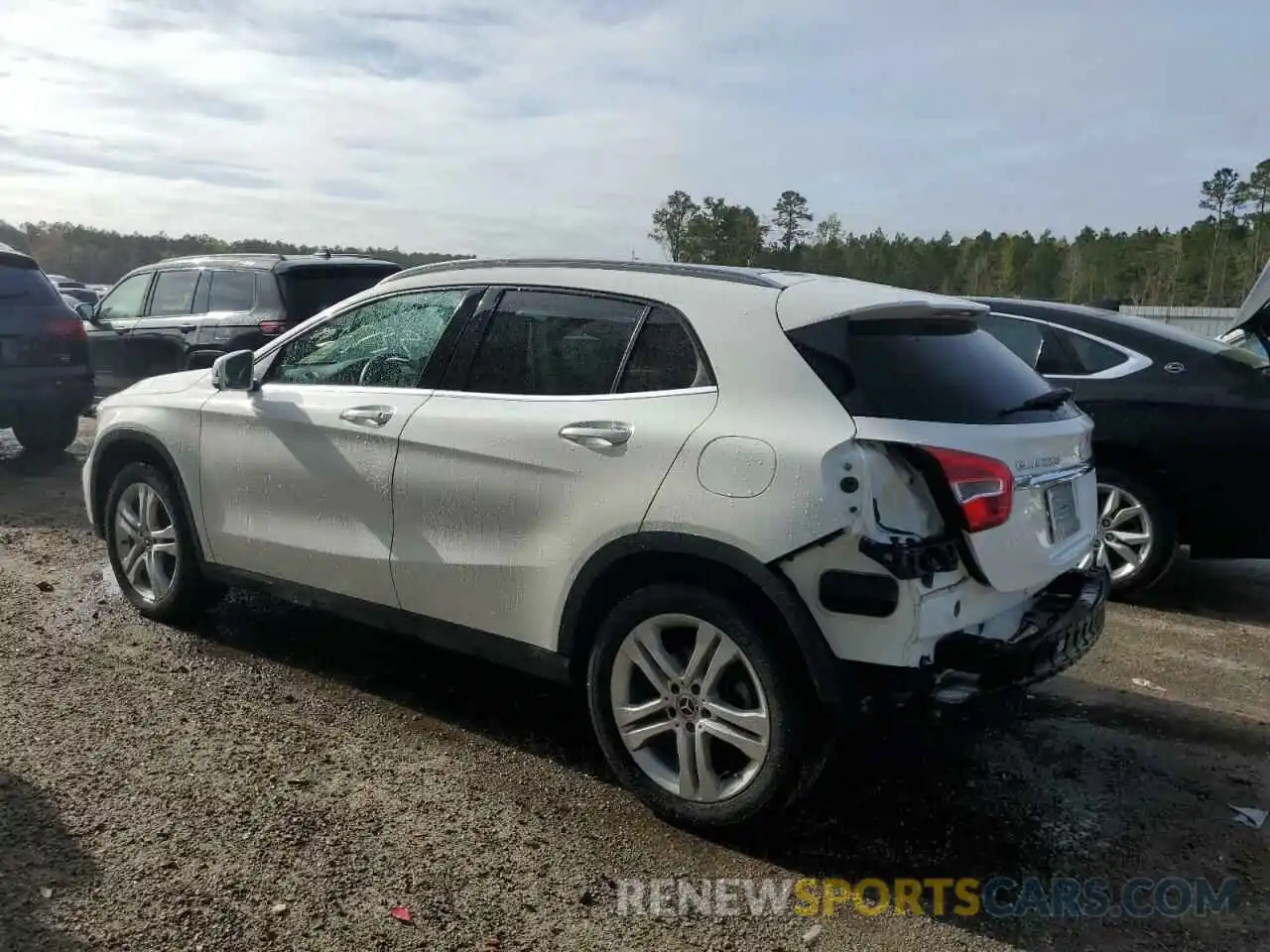 2 Photograph of a damaged car WDCTG4GBXKJ582204 MERCEDES-BENZ GLA-CLASS 2019