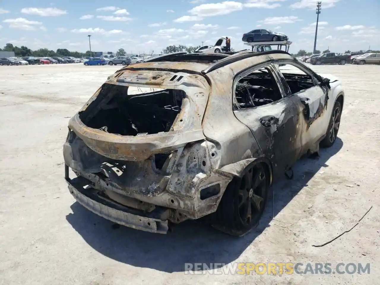 4 Photograph of a damaged car WDCTG4GBXKU019233 MERCEDES-BENZ GLA-CLASS 2019