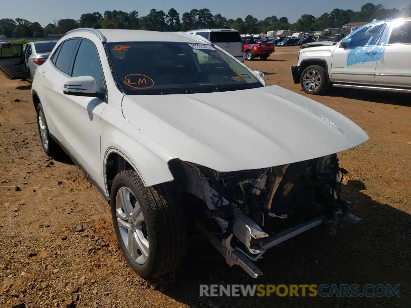 1 Photograph of a damaged car W1NTG4EB4LU040565 MERCEDES-BENZ GLA-CLASS 2020