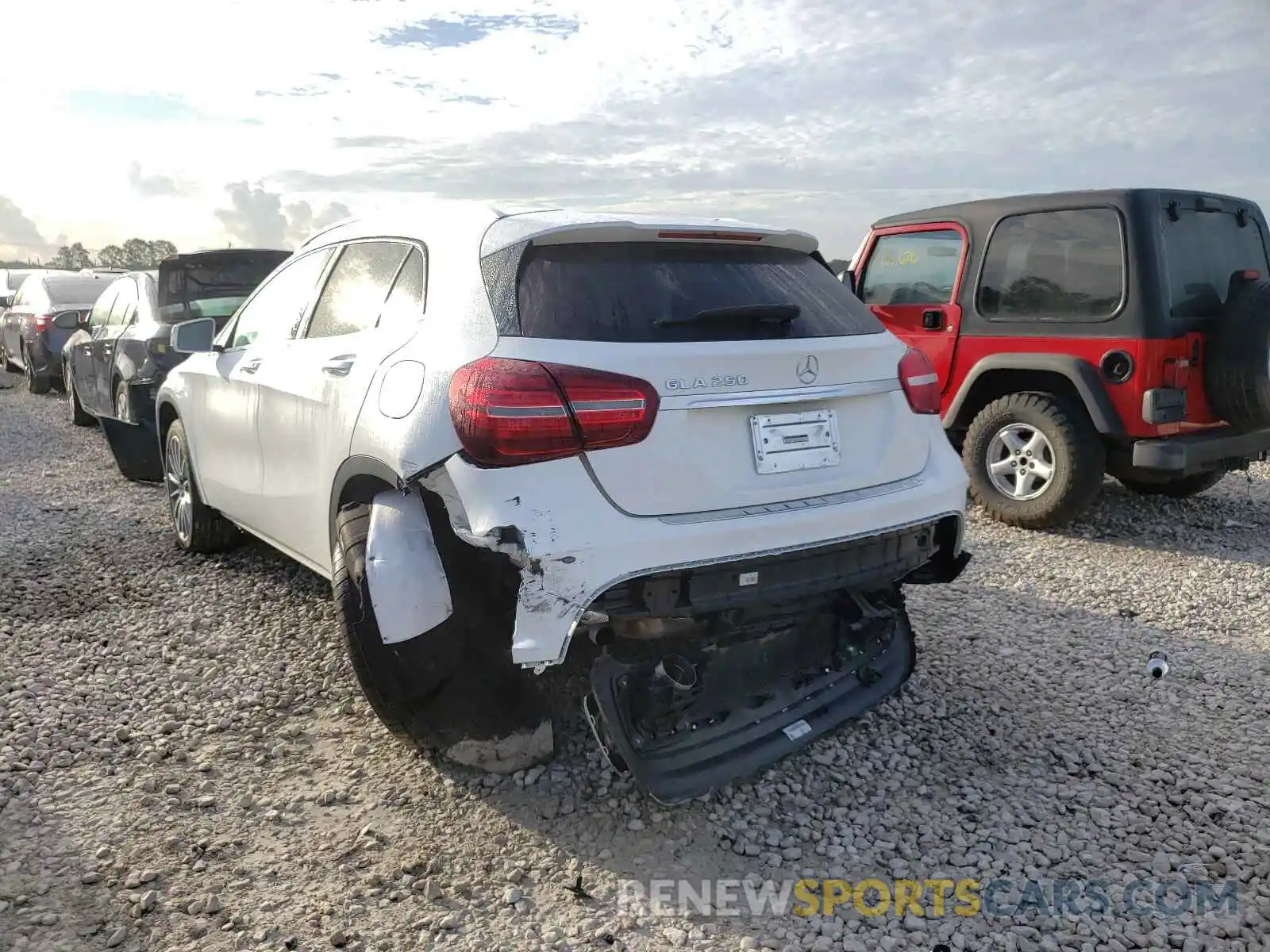 3 Photograph of a damaged car W1NTG4EB6LU029583 MERCEDES-BENZ GLA-CLASS 2020