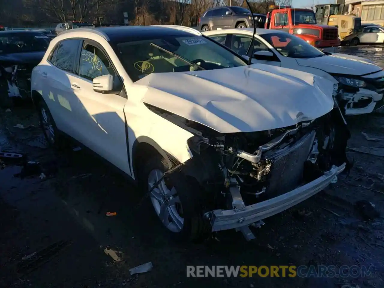 1 Photograph of a damaged car W1NTG4GB0LU030080 MERCEDES-BENZ GLA-CLASS 2020