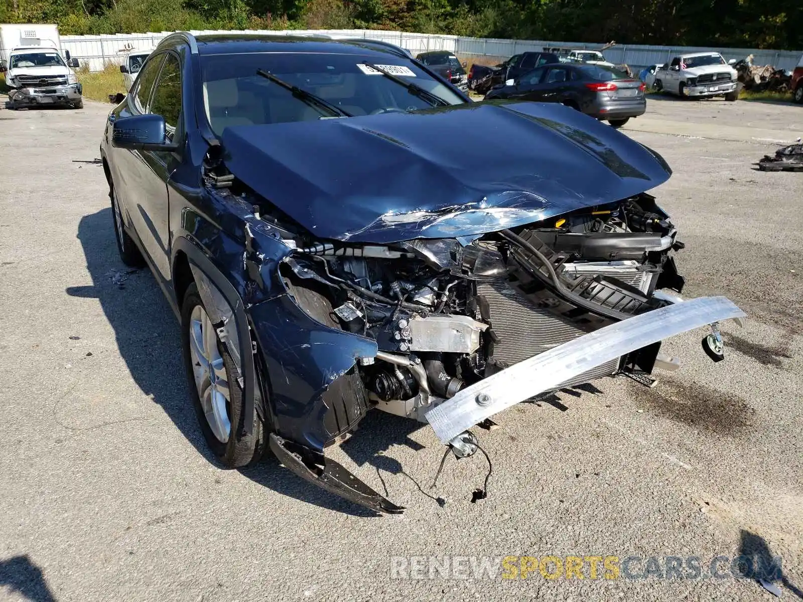 1 Photograph of a damaged car W1NTG4GB2LJ691644 MERCEDES-BENZ GLA-CLASS 2020