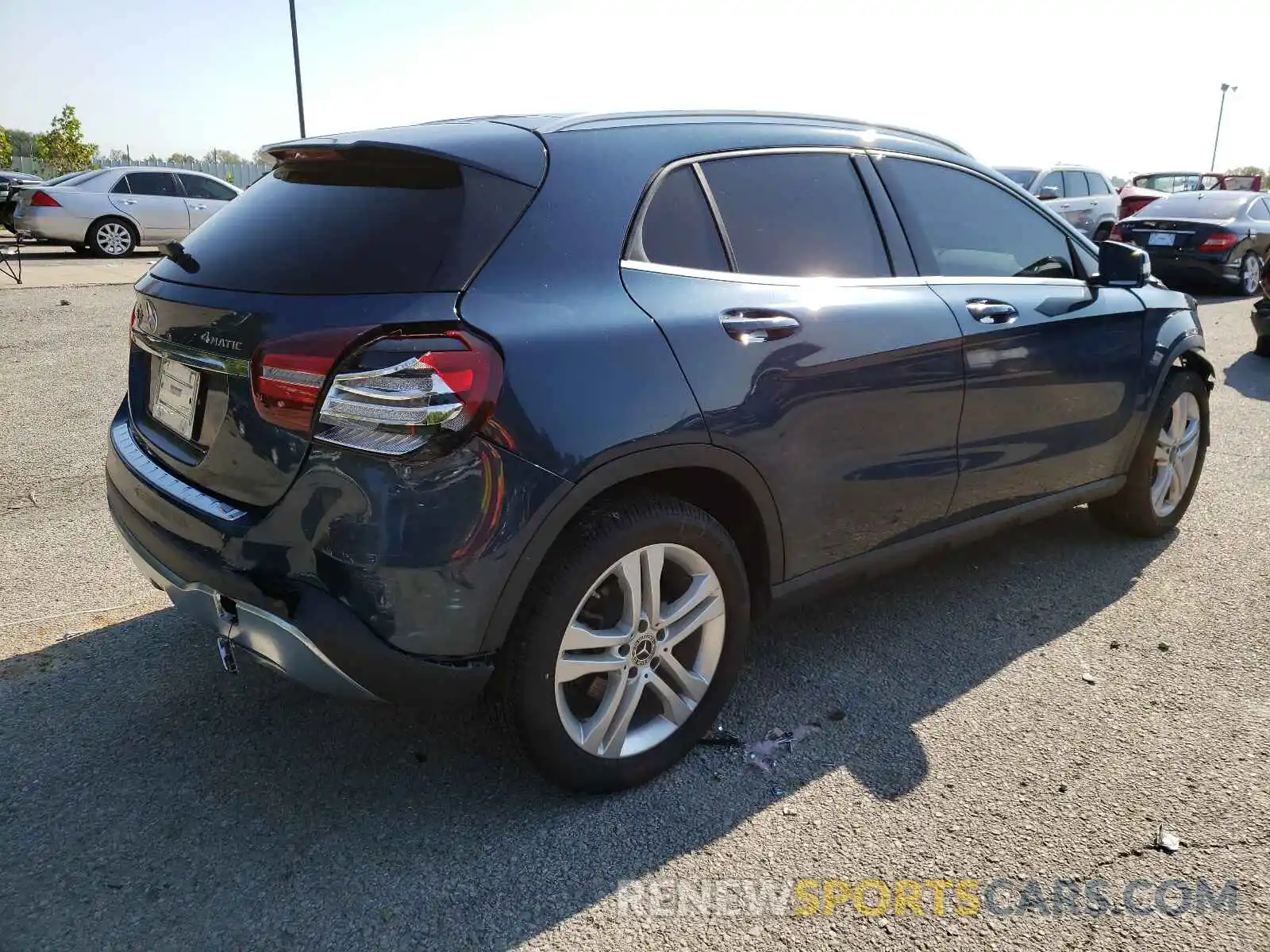 4 Photograph of a damaged car W1NTG4GB2LJ691644 MERCEDES-BENZ GLA-CLASS 2020