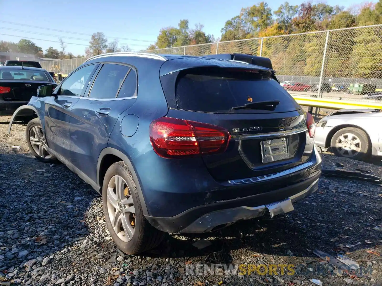 3 Photograph of a damaged car W1NTG4GB2LJ695905 MERCEDES-BENZ GLA-CLASS 2020