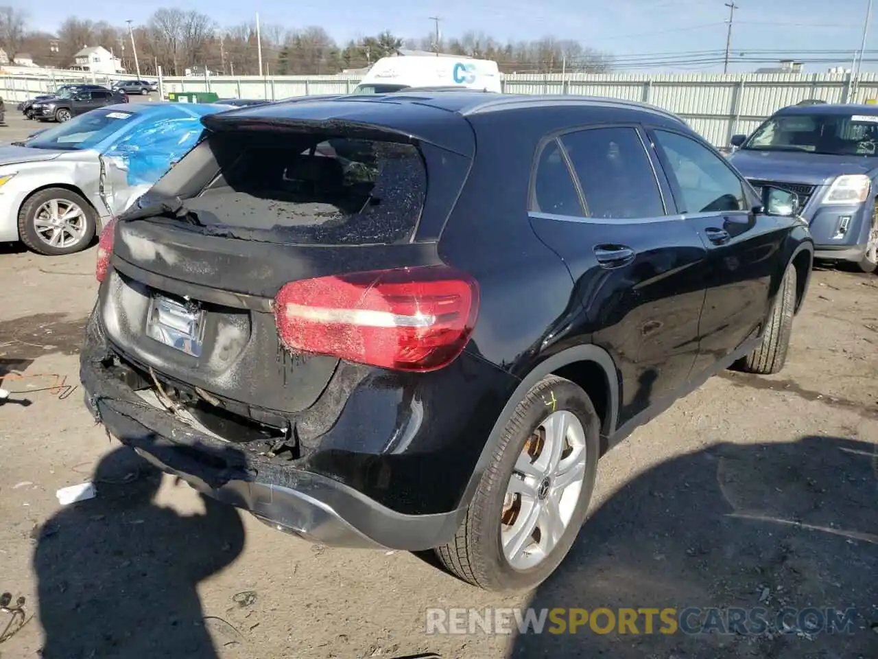 4 Photograph of a damaged car W1NTG4GB3LU031272 MERCEDES-BENZ GLA-CLASS 2020