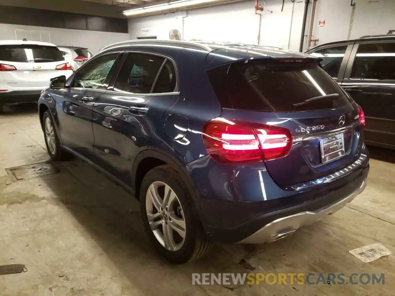 3 Photograph of a damaged car W1NTG4GB5LJ694568 MERCEDES-BENZ GLA-CLASS 2020