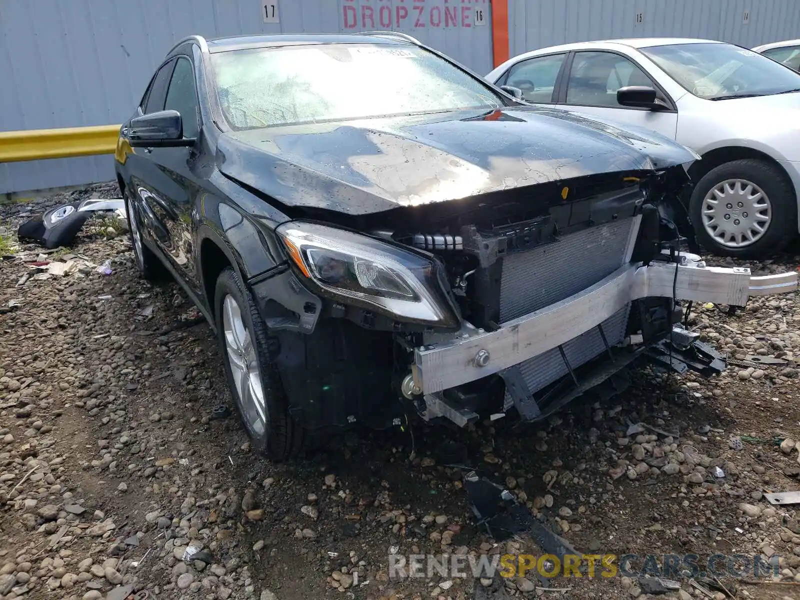 1 Photograph of a damaged car W1NTG4GB5LU040037 MERCEDES-BENZ GLA-CLASS 2020