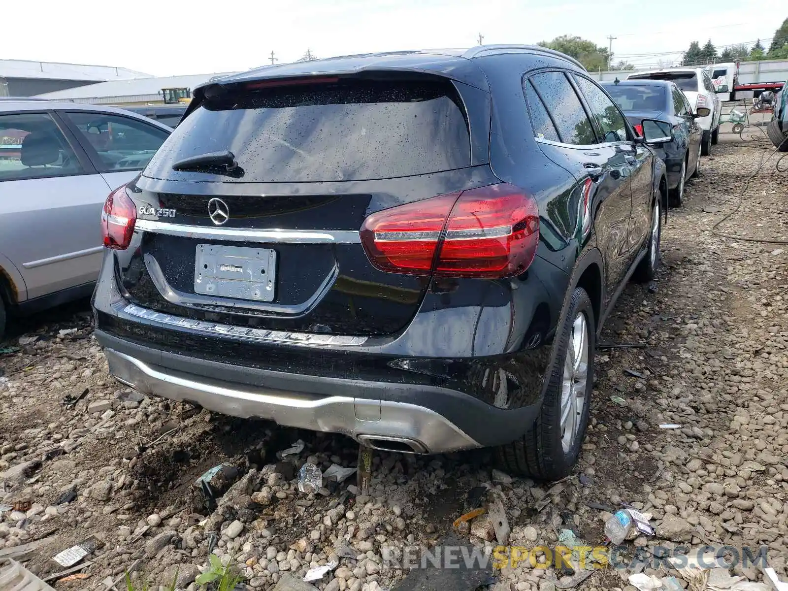 4 Photograph of a damaged car W1NTG4GB5LU040037 MERCEDES-BENZ GLA-CLASS 2020