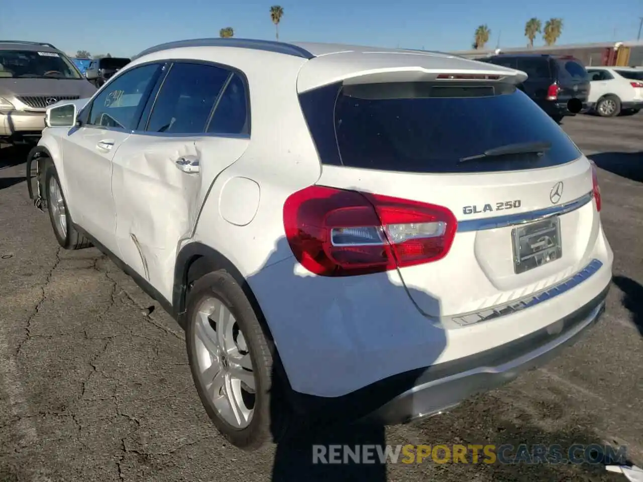 3 Photograph of a damaged car WDCTG4EB1LJ655240 MERCEDES-BENZ GLA-CLASS 2020