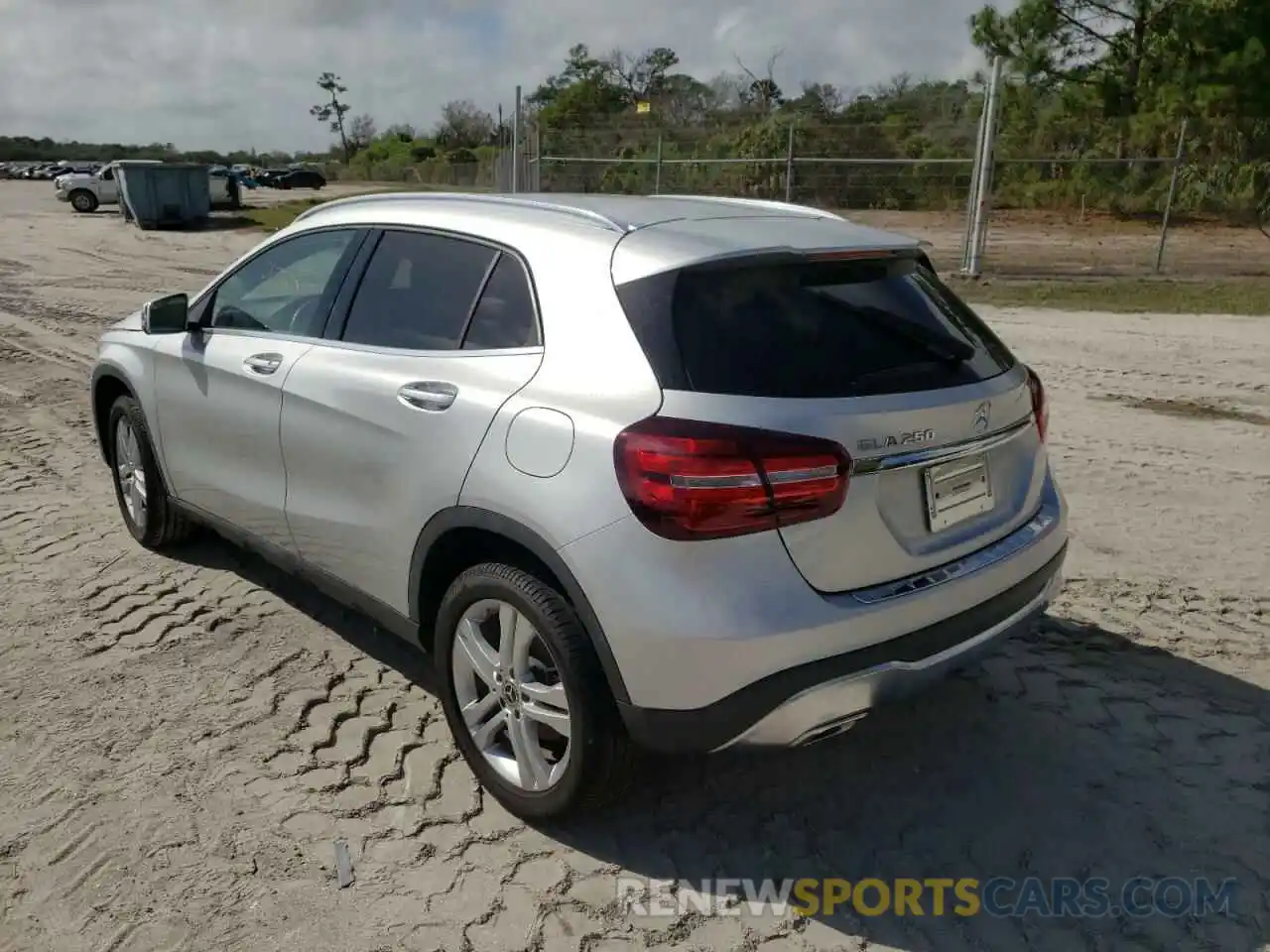 3 Photograph of a damaged car WDCTG4EB1LU021229 MERCEDES-BENZ GLA-CLASS 2020