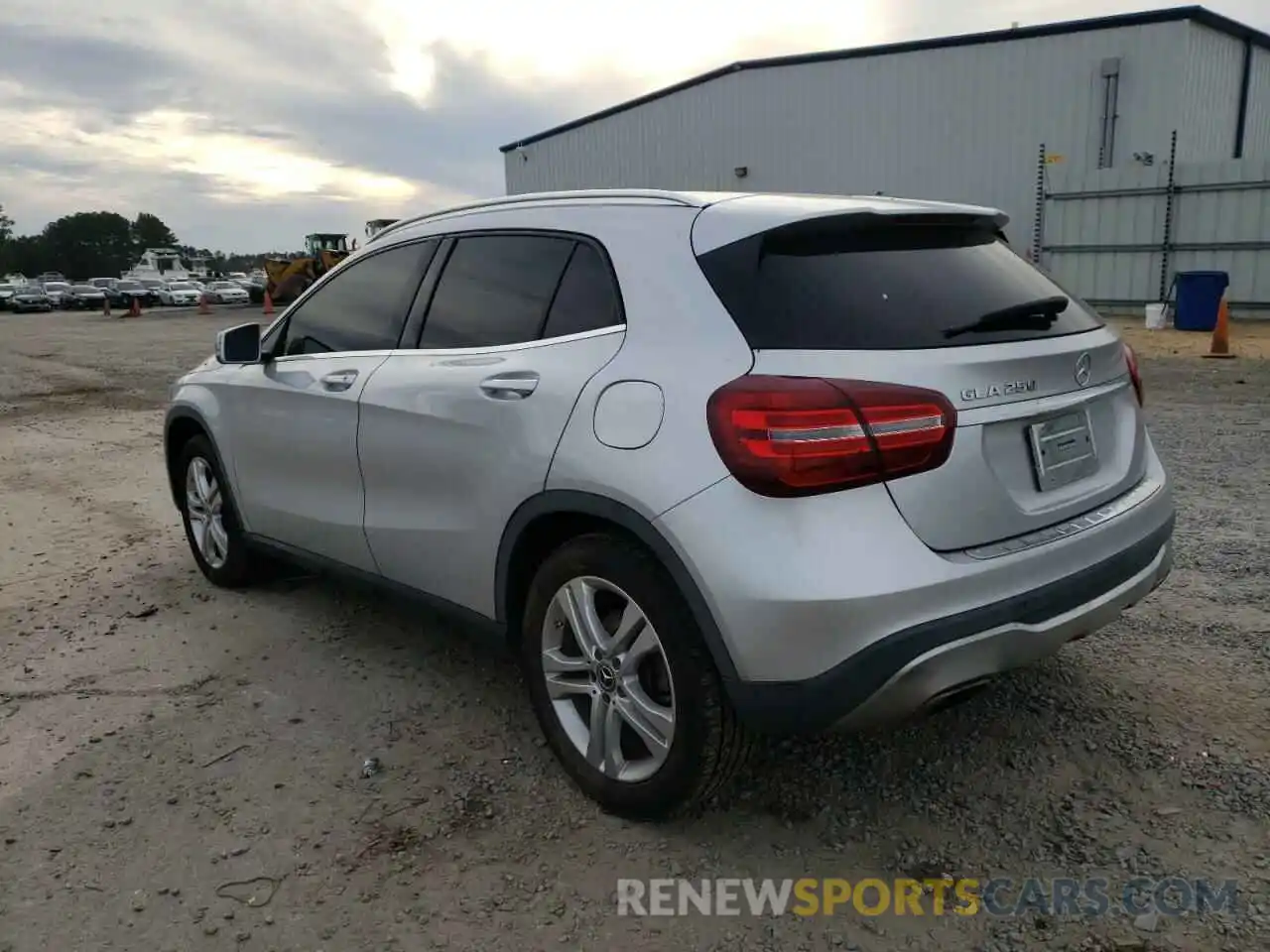 2 Photograph of a damaged car WDCTG4EB2LJ668997 MERCEDES-BENZ GLA-CLASS 2020