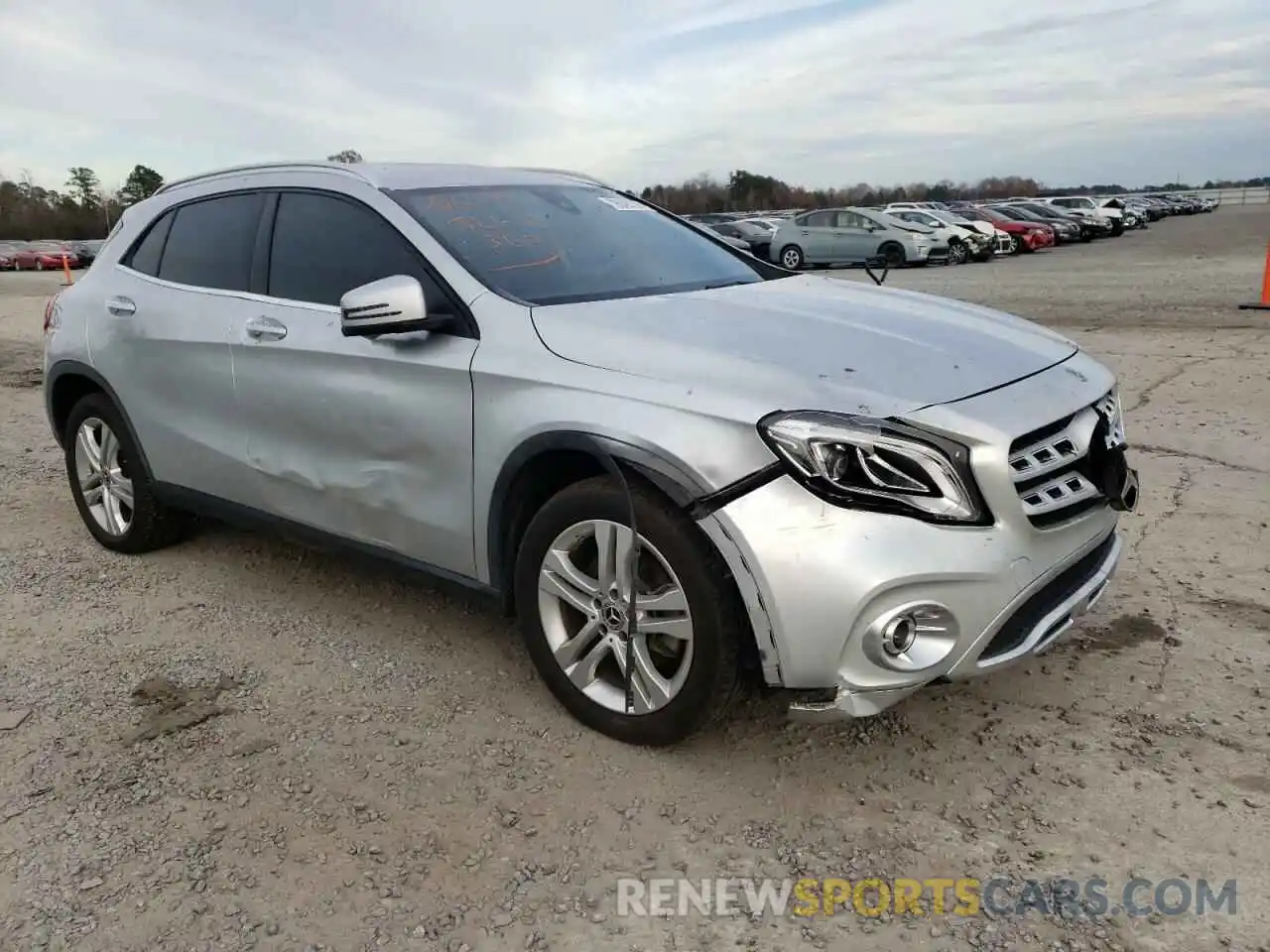 4 Photograph of a damaged car WDCTG4EB2LJ668997 MERCEDES-BENZ GLA-CLASS 2020