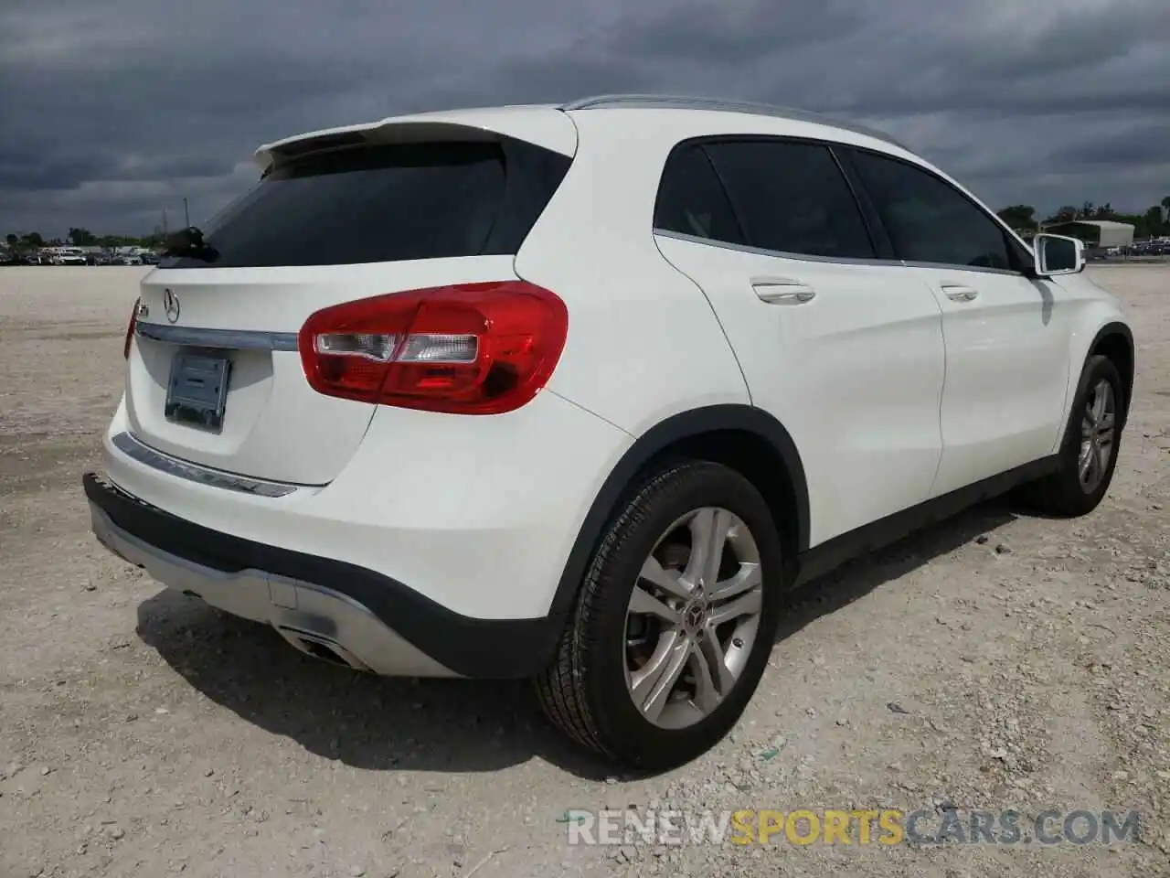 4 Photograph of a damaged car WDCTG4EB3LU024486 MERCEDES-BENZ GLA-CLASS 2020