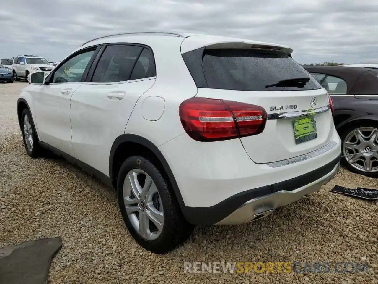 3 Photograph of a damaged car WDCTG4EB5LJ660618 MERCEDES-BENZ GLA-CLASS 2020