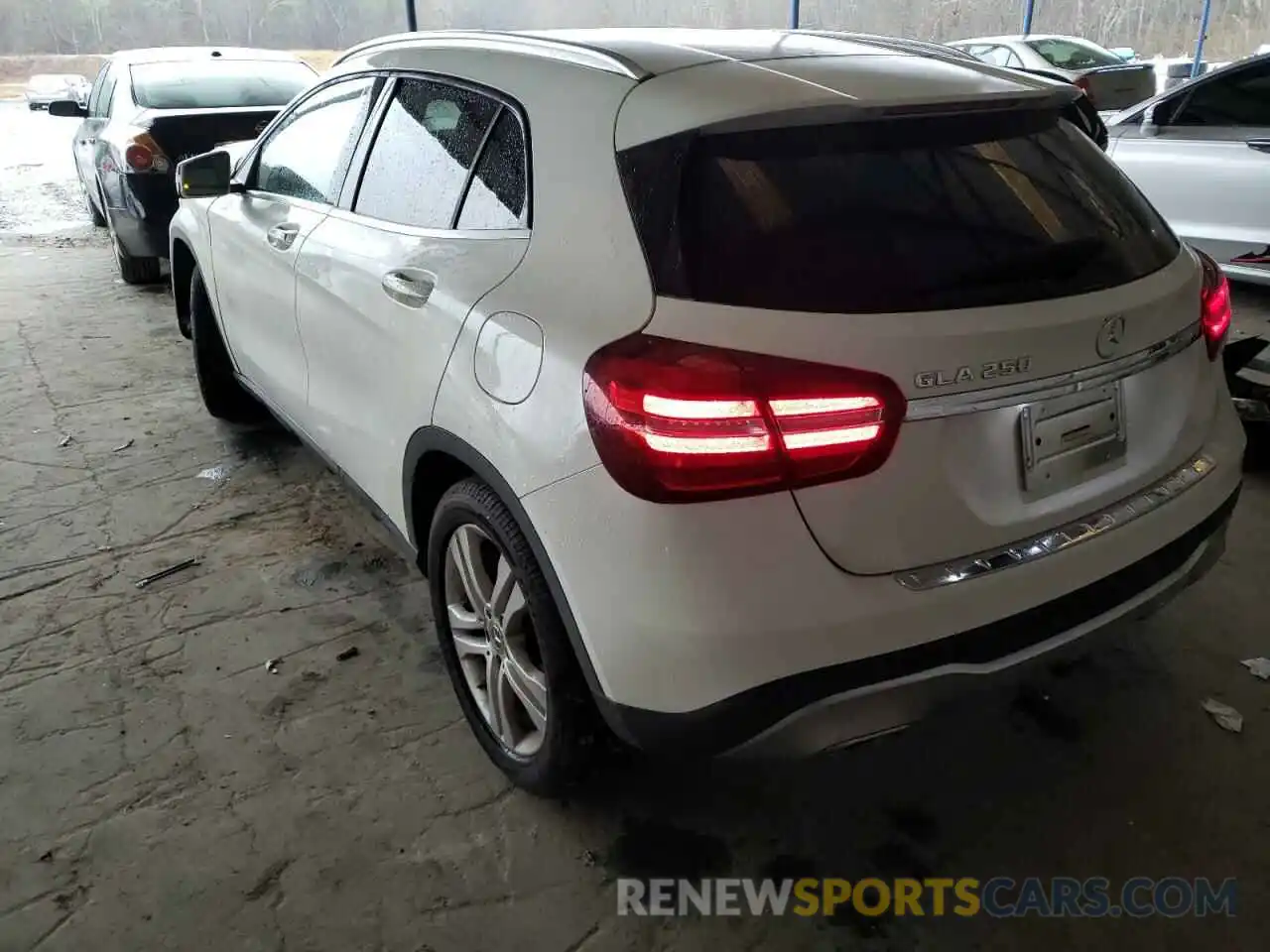 3 Photograph of a damaged car WDCTG4EB6LU022277 MERCEDES-BENZ GLA-CLASS 2020