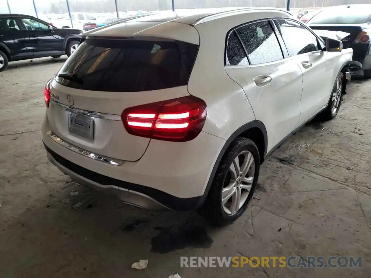 4 Photograph of a damaged car WDCTG4EB6LU022277 MERCEDES-BENZ GLA-CLASS 2020