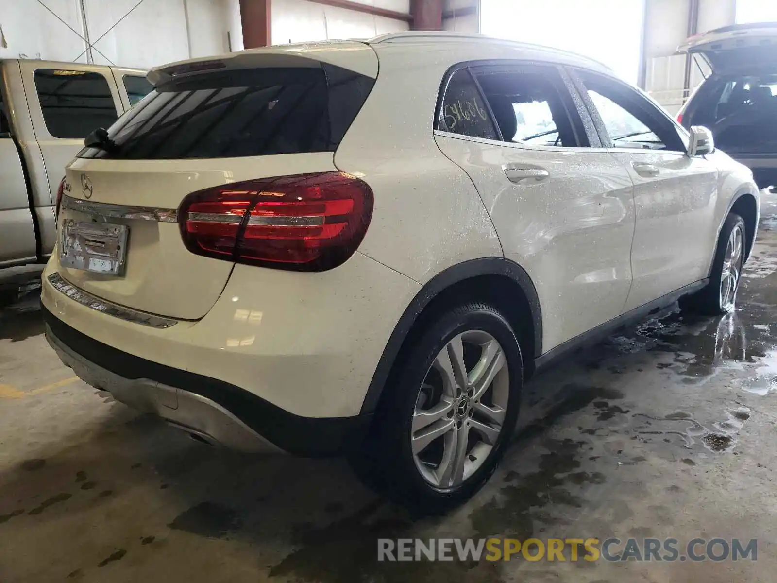 4 Photograph of a damaged car WDCTG4EB7LU021414 MERCEDES-BENZ GLA-CLASS 2020