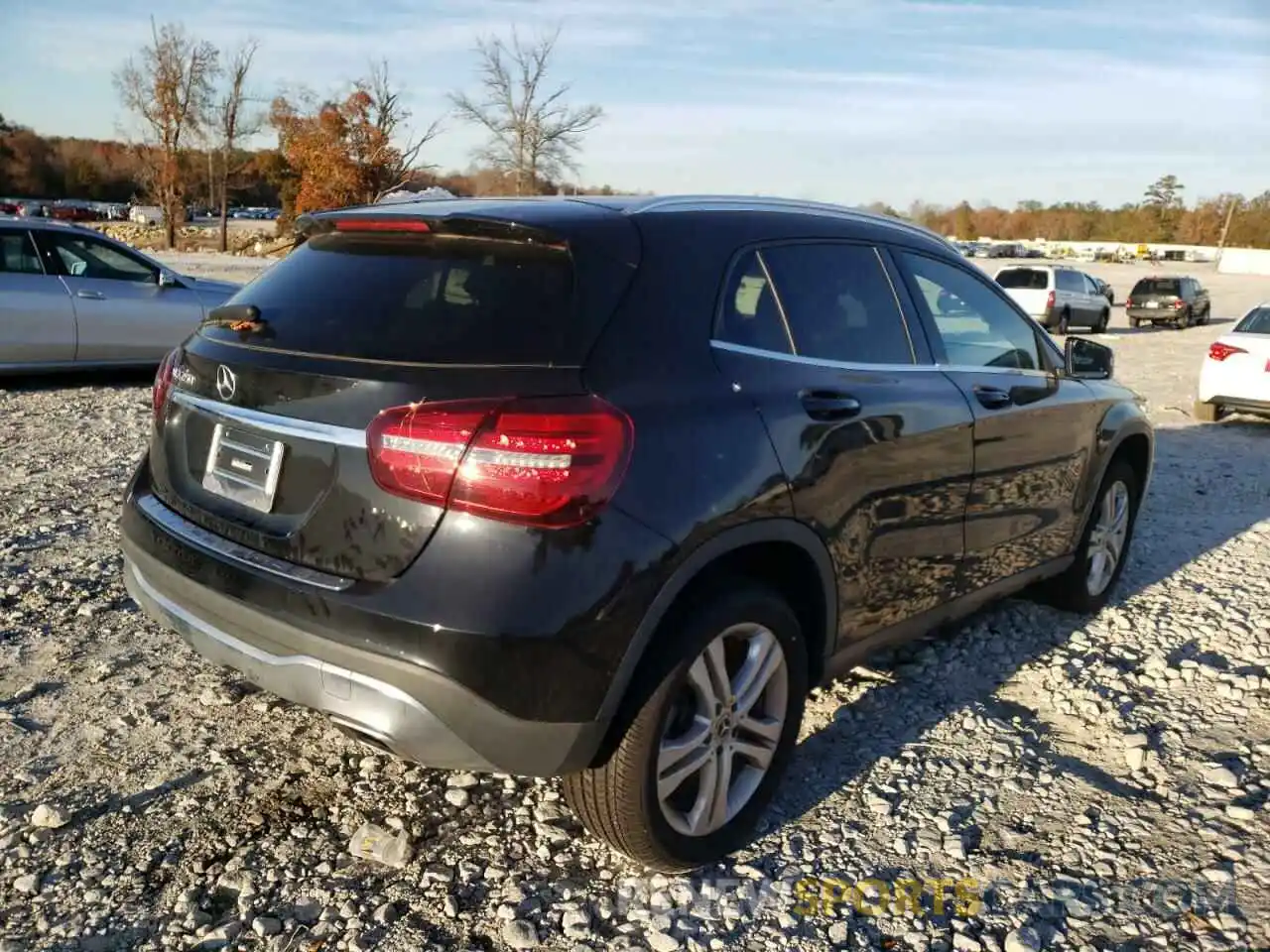 4 Photograph of a damaged car WDCTG4EB7LU023678 MERCEDES-BENZ GLA-CLASS 2020