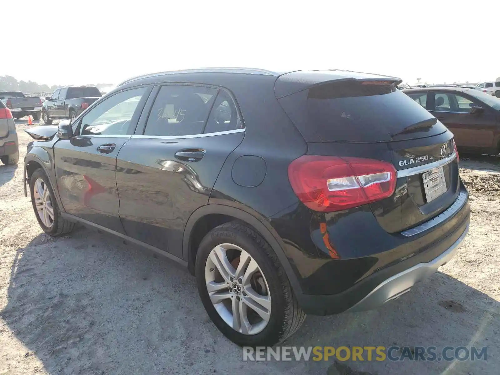 3 Photograph of a damaged car WDCTG4EB9LJ649637 MERCEDES-BENZ GLA-CLASS 2020