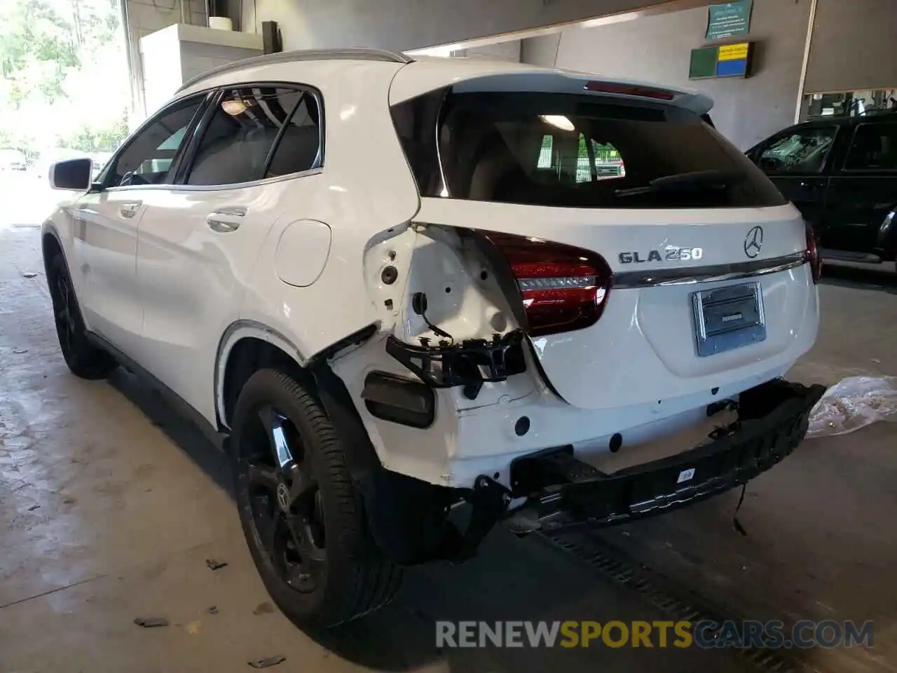 3 Photograph of a damaged car WDCTG4EB9LU024735 MERCEDES-BENZ GLA-CLASS 2020