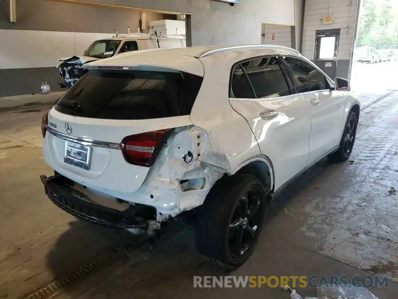 4 Photograph of a damaged car WDCTG4EB9LU024735 MERCEDES-BENZ GLA-CLASS 2020