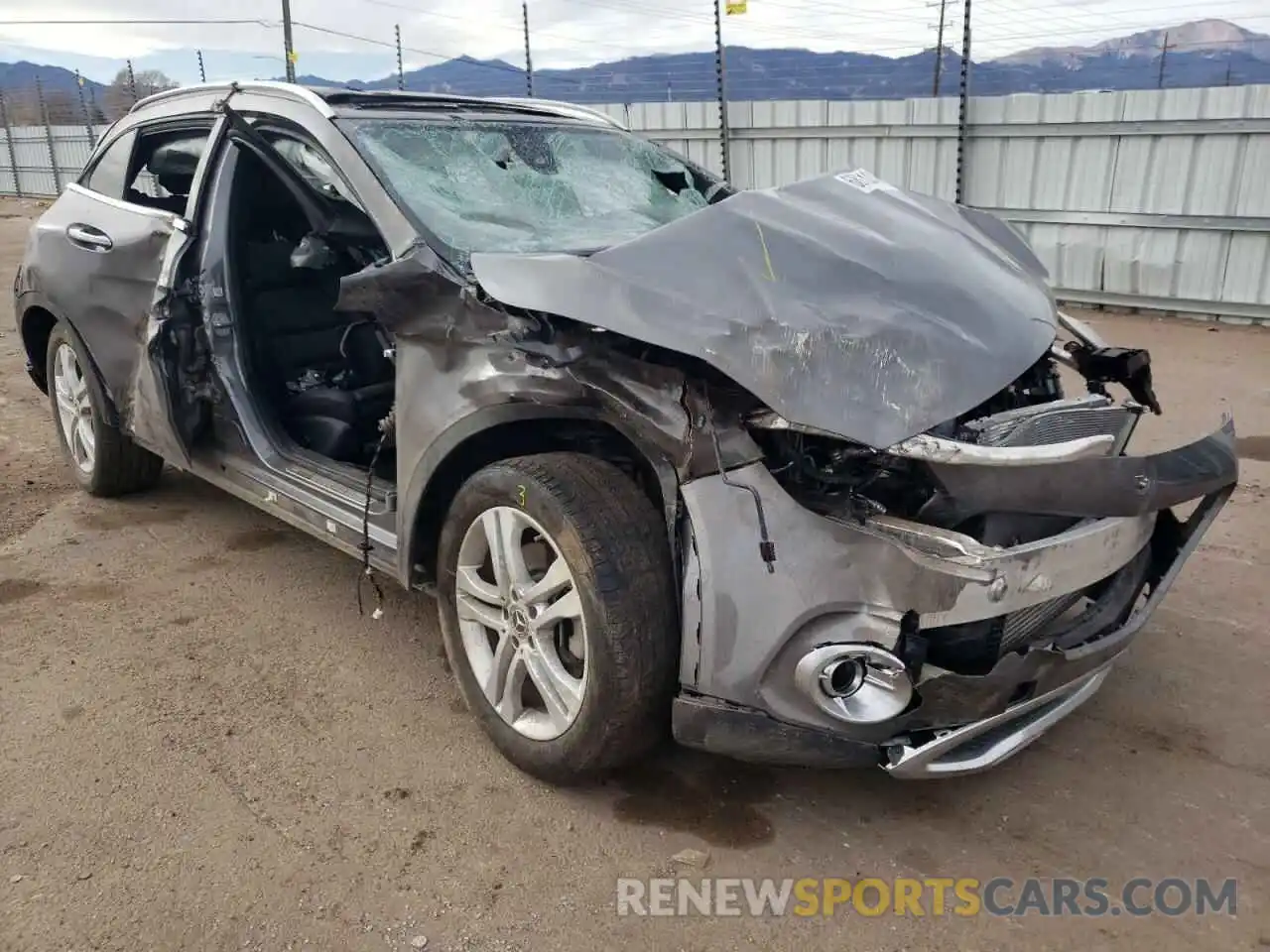 1 Photograph of a damaged car WDCTG4GB0LJ677890 MERCEDES-BENZ GLA-CLASS 2020